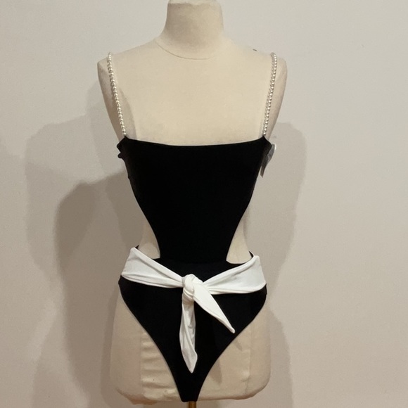 Camila Coelho Beso One Piece, Size: S - Picture 5 of 10